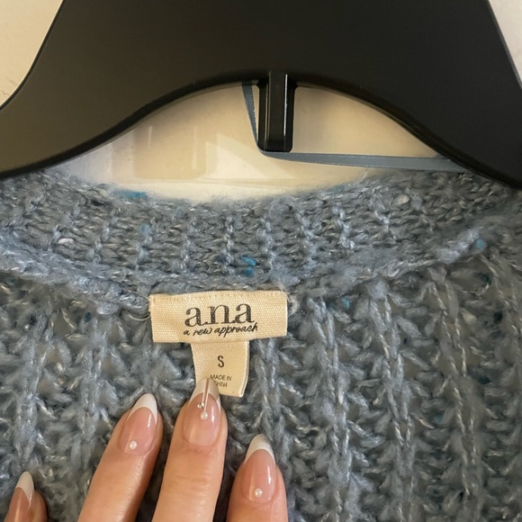 Women’s a.n.a Oversized Soft Blue Knit Cardigan in size small - Picture 5 of 6